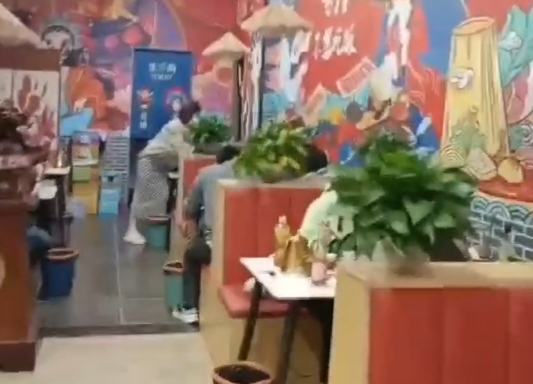 店內視頻